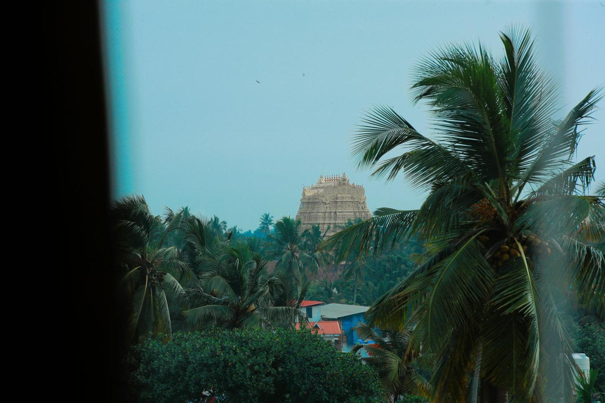 Akhil Classic Hotel Thiruvananthapuram Exterior photo