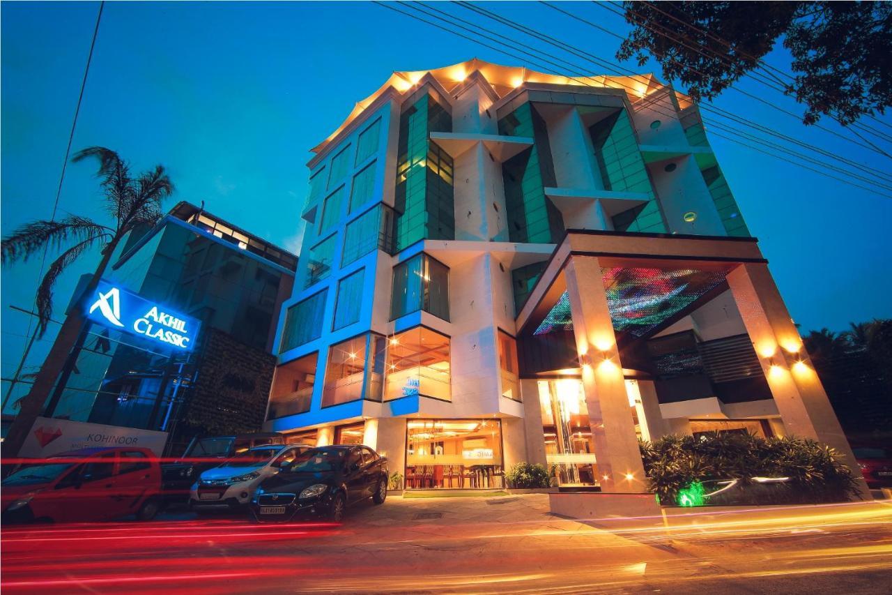 Akhil Classic Hotel Thiruvananthapuram Exterior photo