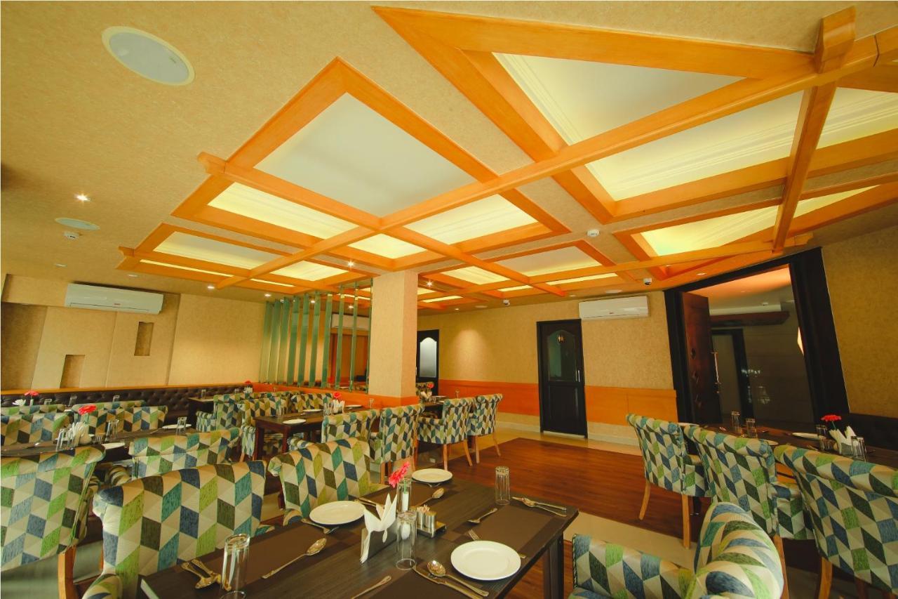 Akhil Classic Thiruvananthapuram Exterior photo